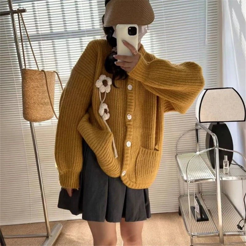 V-Neck Knit Cardigan – Slim Short Jacket Outer