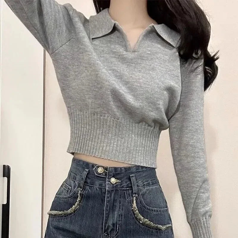 Turndown Collar Knit Sweater – Slim Fit Cropped Pullover