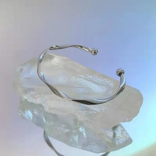 Mobius Smooth Cuff Open Bangles