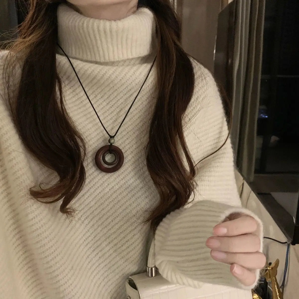 Off-White Turtleneck Knit Sweater – Slim Fit Warm Pullover