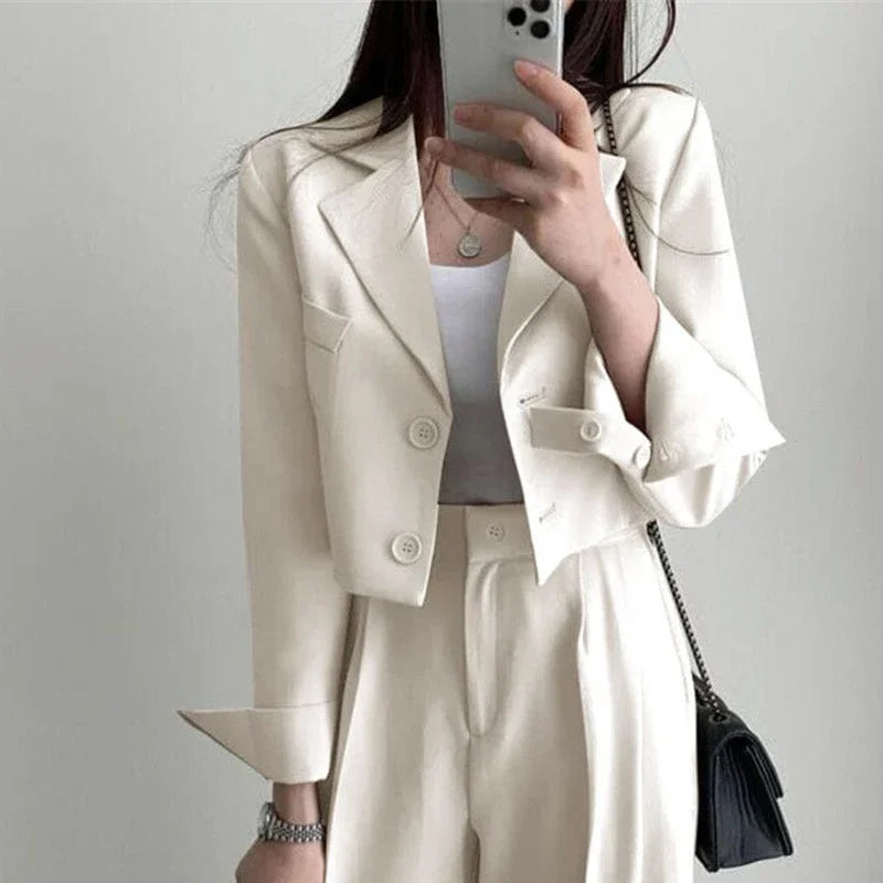 Cropped Office Blazer – Slim Single-Breasted Fit