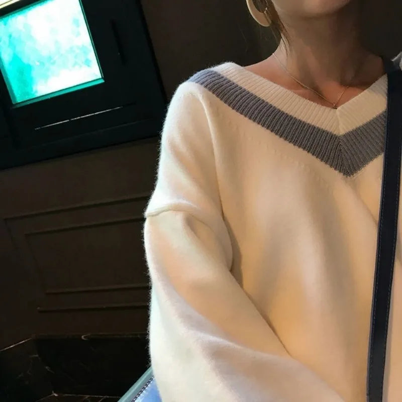 Patchwork Knit Sweater – V-Neck Long Sleeve Pullover