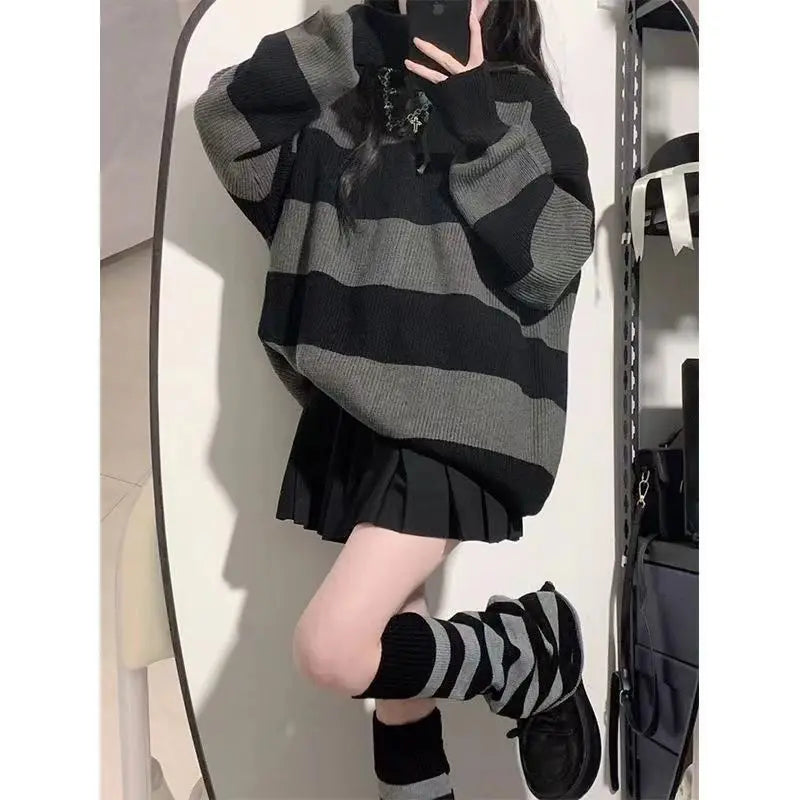 Knitted Sweatshirt – Loose Fit Long Sleeve Pullover