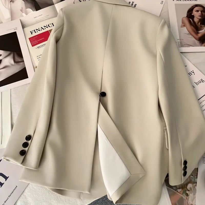 Black Office Blazer – Elegant & Tailored