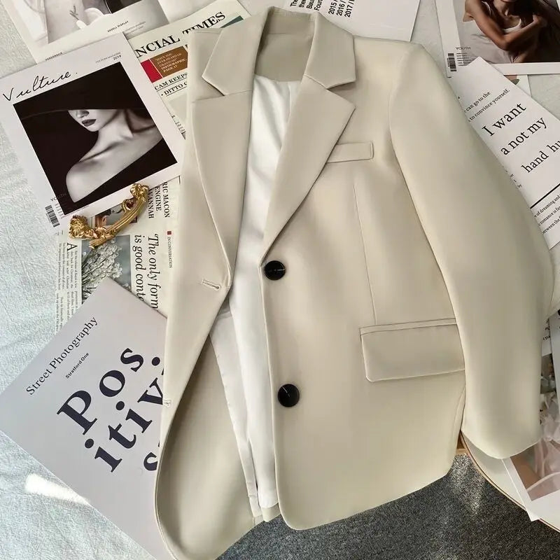 Black Office Blazer – Elegant & Tailored