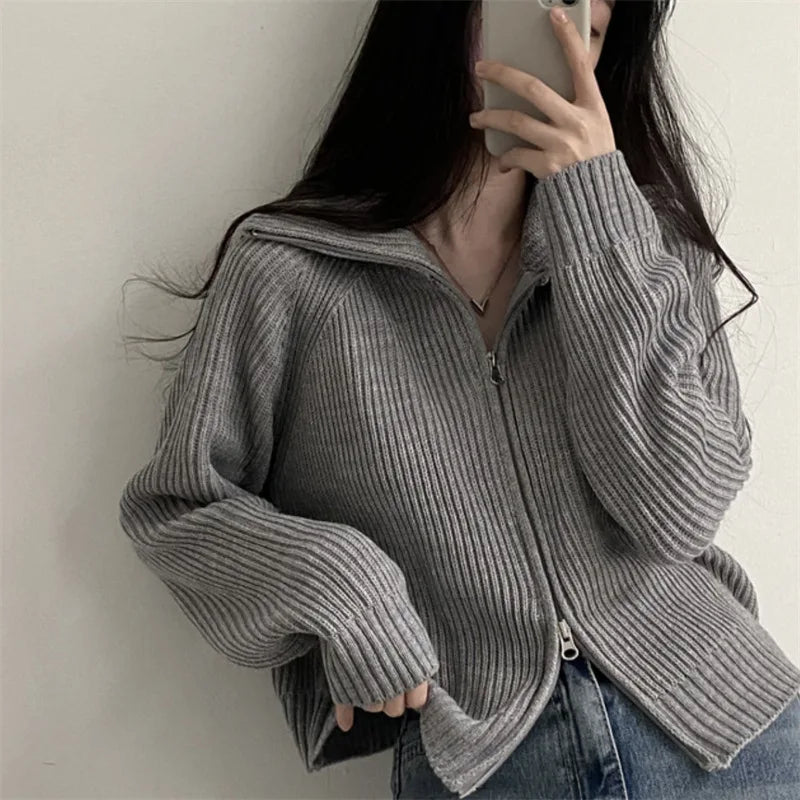 Vintage Zip Cardigan – Slim Knit Grunge Sweater