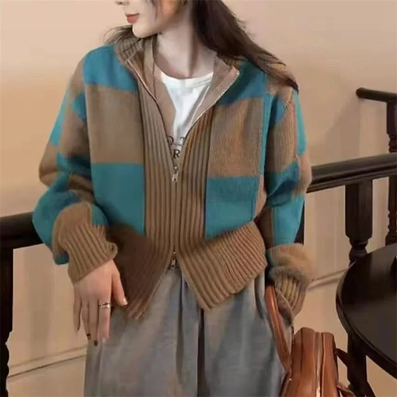 Turtleneck Crop Knit Cardigan – Vintage Plaid Zip Style