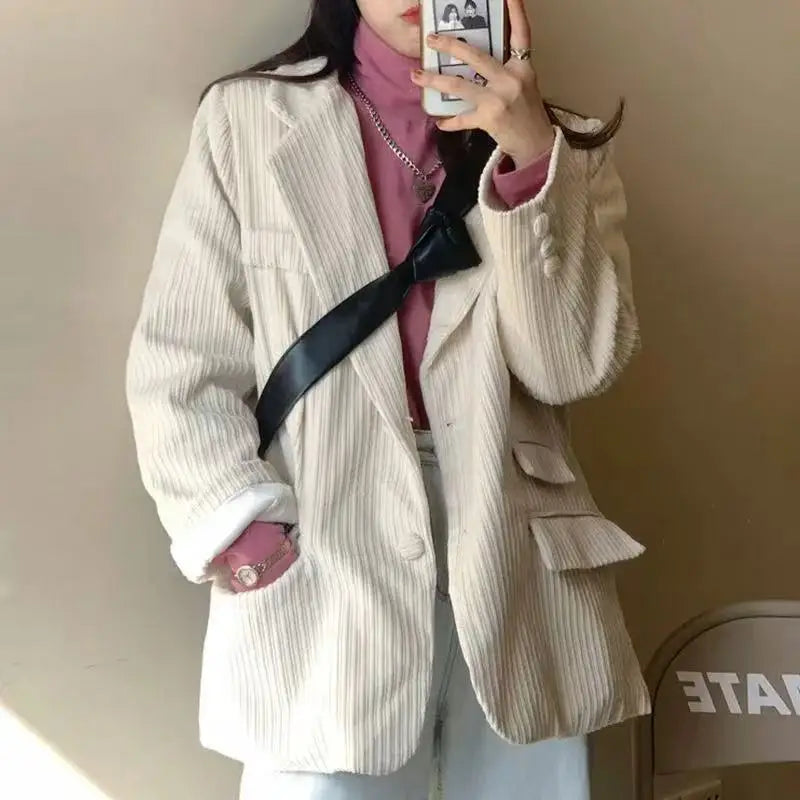 Oversized Corduroy Blazer – Thick & Warm Look