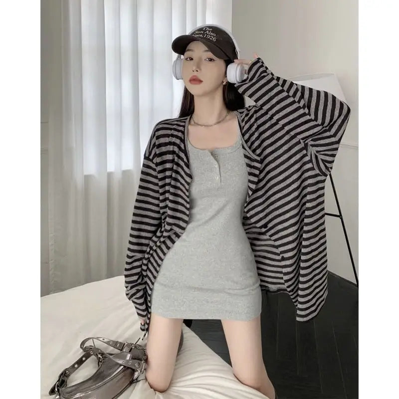 Black Striped Knit Cardigan – Loose Fit Grunge Look