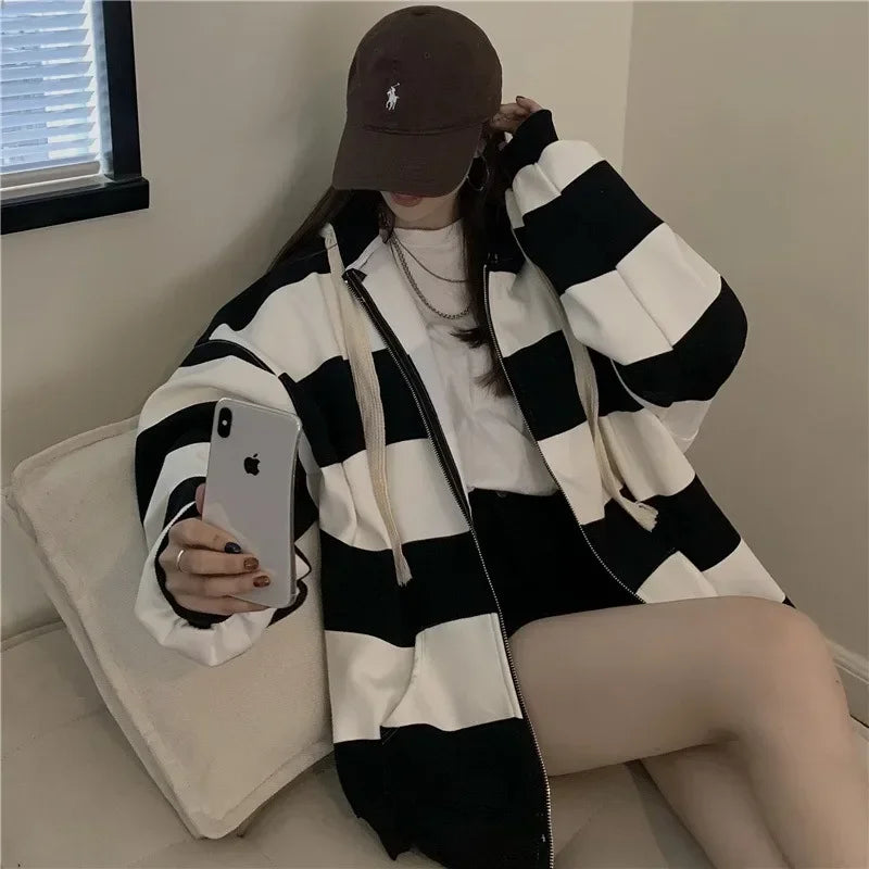 Striped Zip-Up Hoodie – Loose Fit Sweatshirt