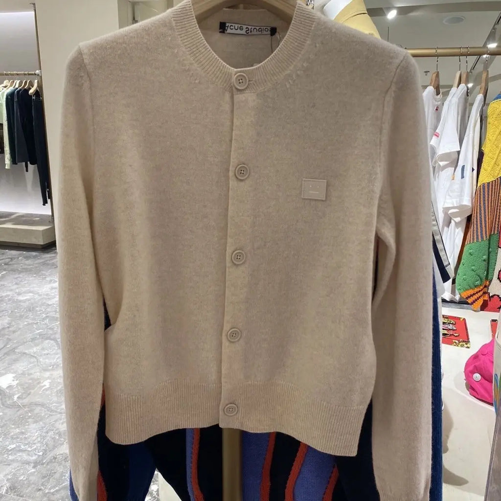 Slim Fit Long-Sleeve Cardigan – Chic & Colorful