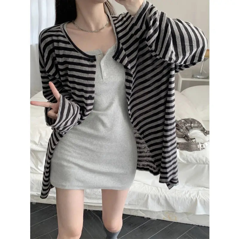 Black Striped Knit Cardigan – Loose Fit Grunge Look
