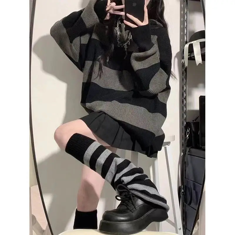 Knitted Sweatshirt – Loose Fit Long Sleeve Pullover