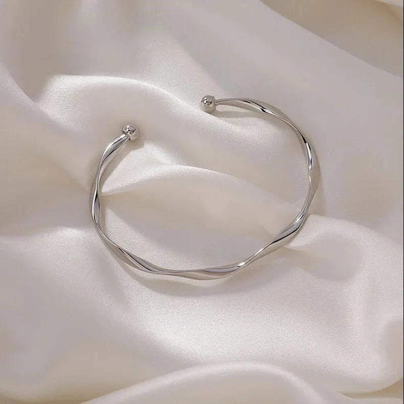 Mobius Smooth Cuff Open Bangles