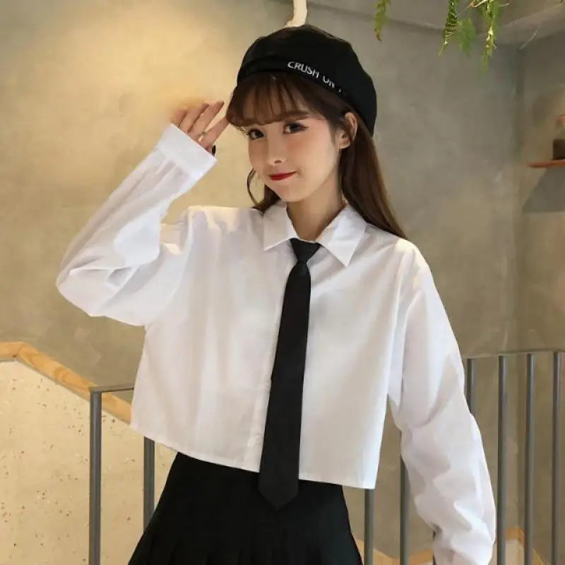 Cropped Short Sleeve Polo Blouse – Button-Up Basic
