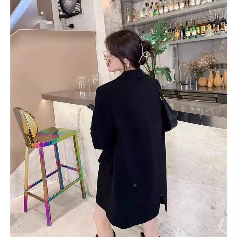 Split Color Blazer – Oversized Fit with Minimal Street Look