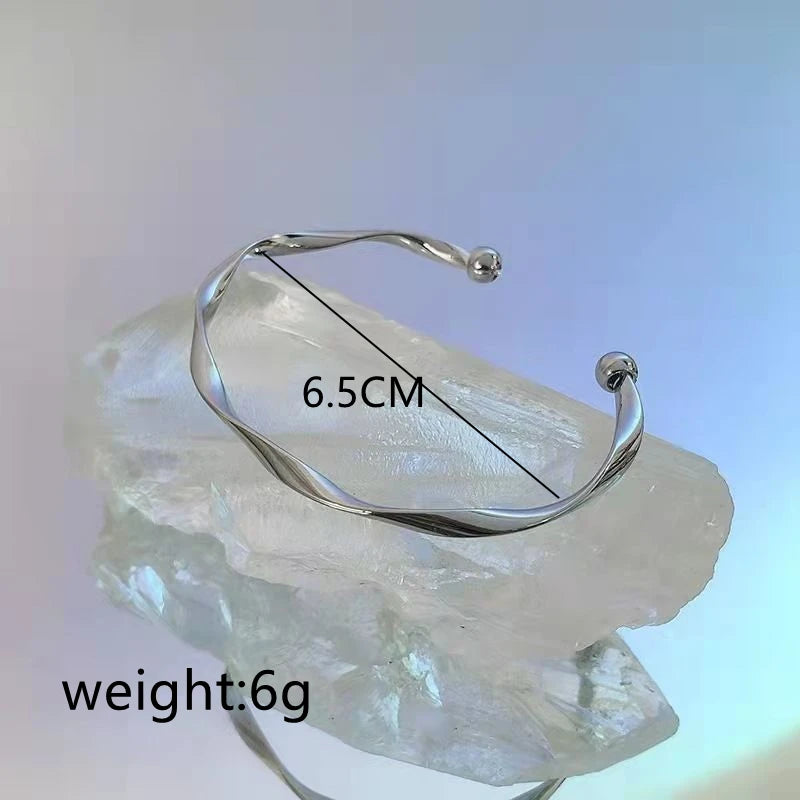 Mobius Smooth Cuff Open Bangles