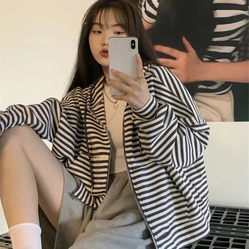 Casual Zip Hoodie – Long Sleeve Streetwear Top