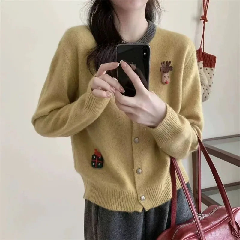 Contrast Collar Knit Cardigan – Cute Cartoon Style