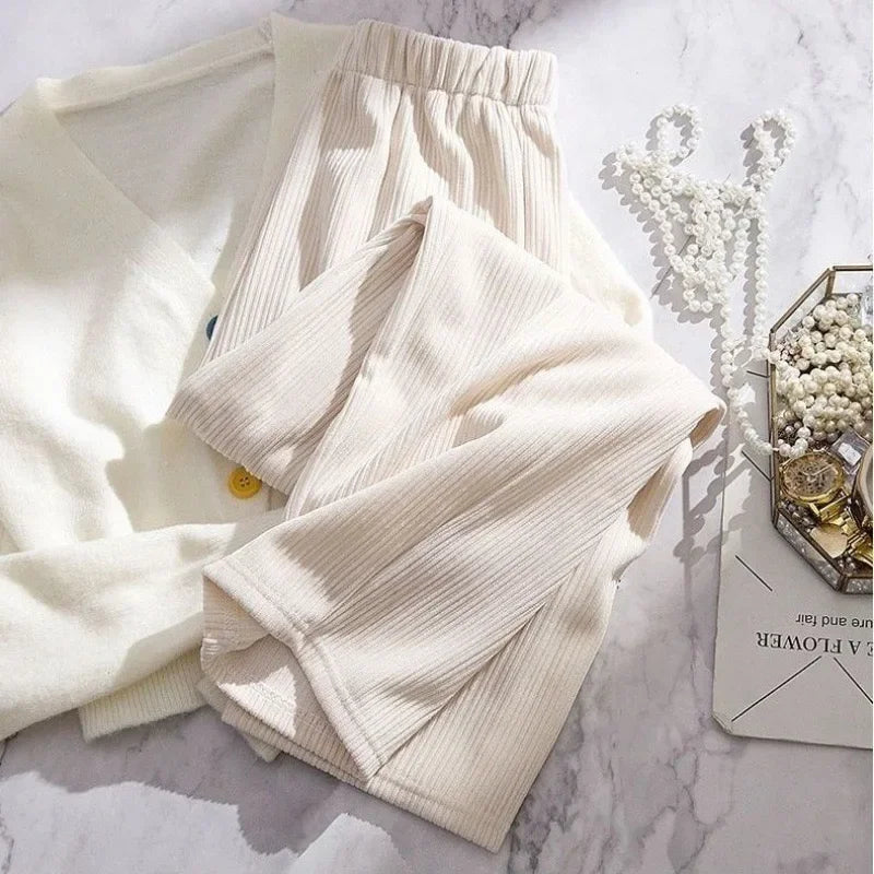 Warm Velveteen-Lined Wide-Leg Pants – High-Waist, Winter Casual