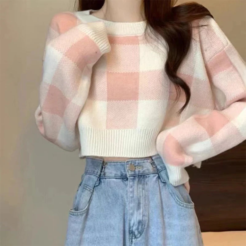 Gentle Knit Pullover – Plaid Contrast