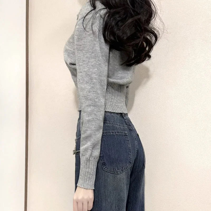 Turndown Collar Knit Sweater – Slim Fit Cropped Pullover