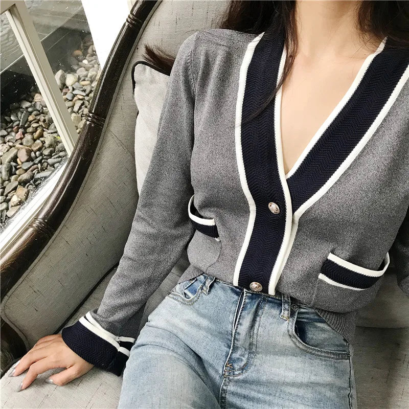 V-Neck Small Fit Knit Cardigan – Slim Short Jacket Outer