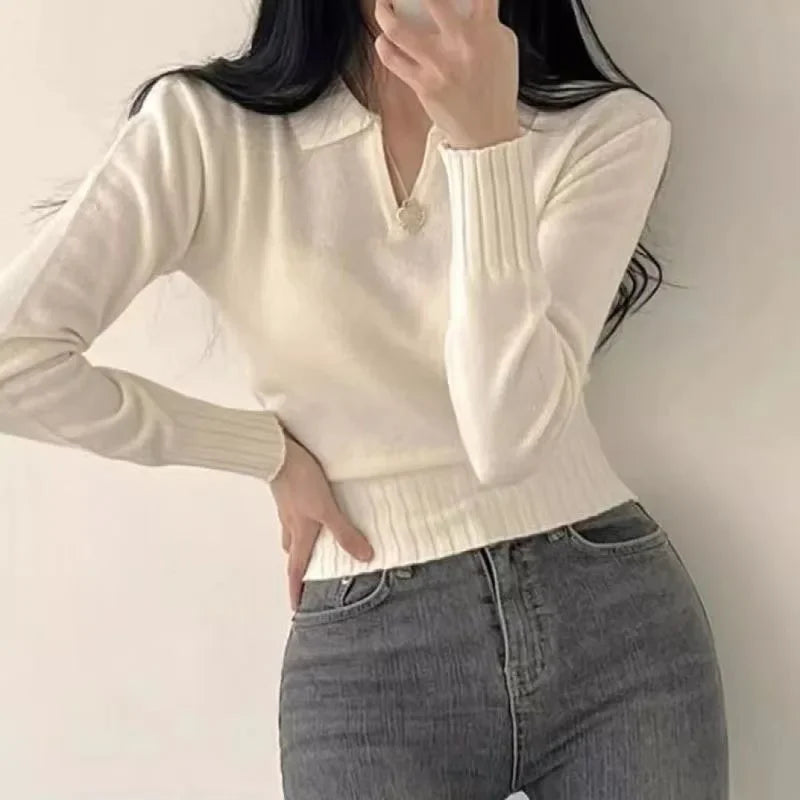Turndown Collar Knit Sweater – Slim Fit Cropped Pullover