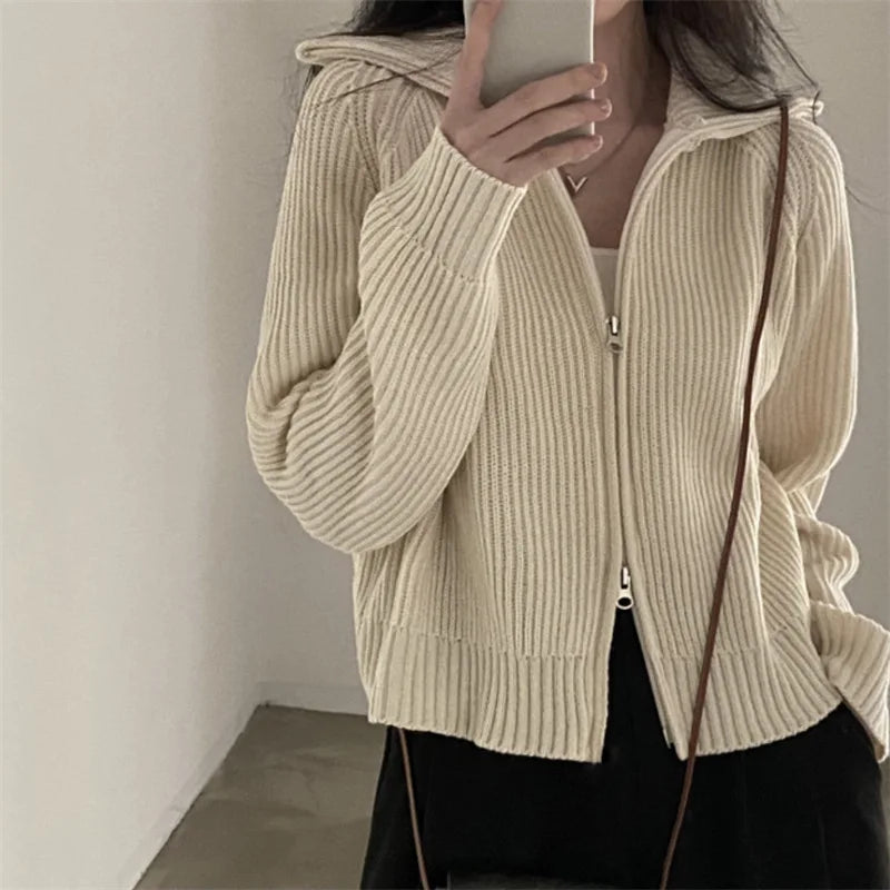 Vintage Zip Cardigan – Slim Knit Grunge Sweater
