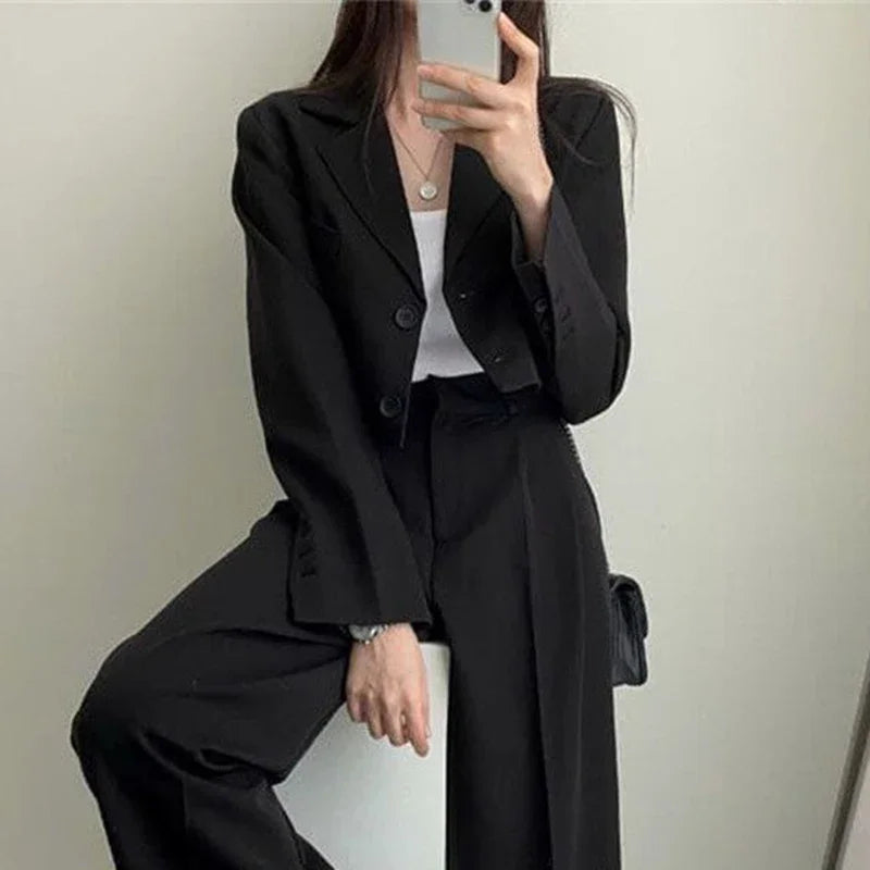 Cropped Office Blazer – Slim Single-Breasted Fit