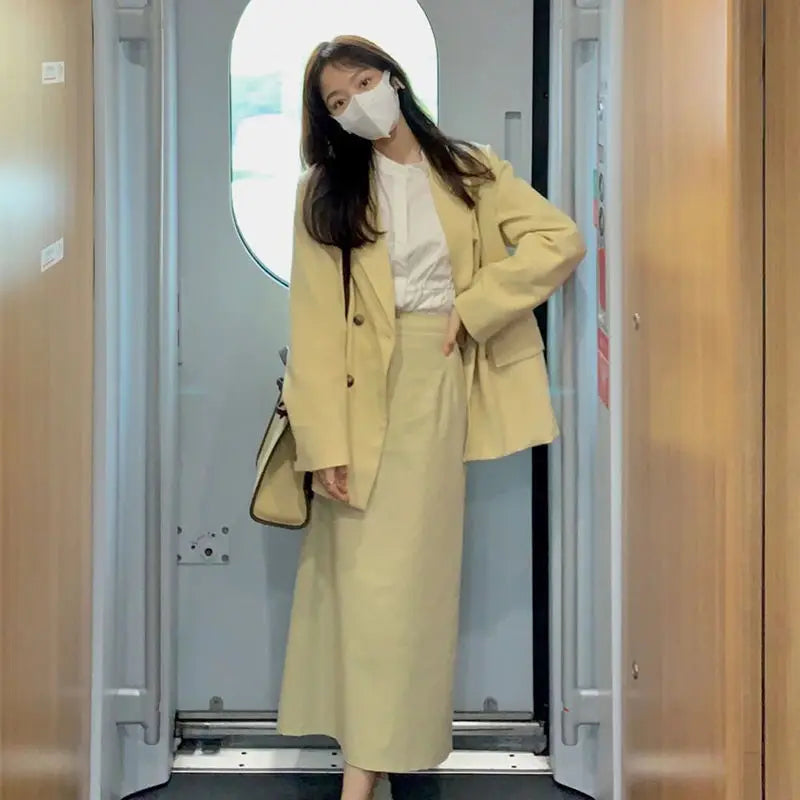 Pleated White Long Sleeve Shirt – Vintage Office Look