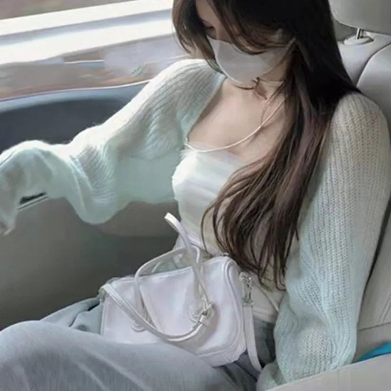 Solid Knit Cardigan – Soft High-Street Basic