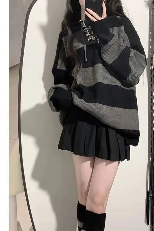 Knitted Sweatshirt – Loose Fit Long Sleeve Pullover