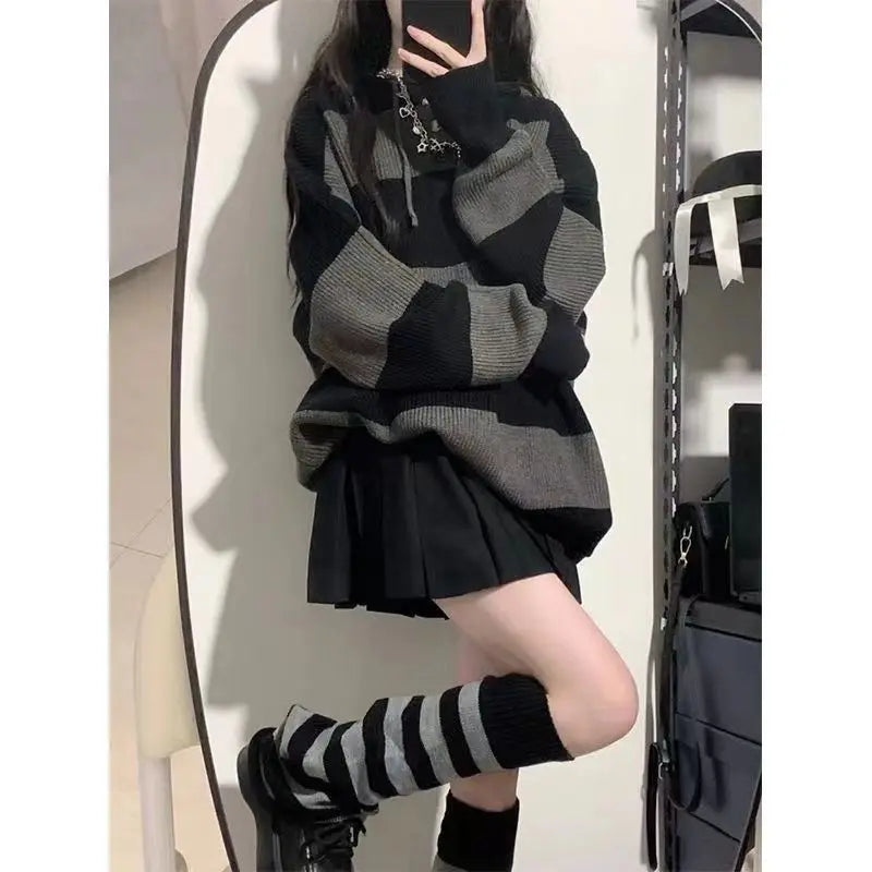 Knitted Sweatshirt – Loose Fit Long Sleeve Pullover