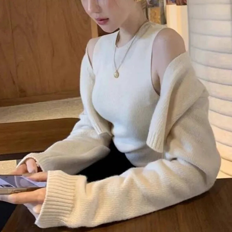Minimalist V-Neck Knit Set – Summer Layering Top