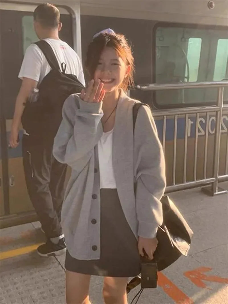 JK Zip-Up Cardigan – Soft College Style for Daily Looks
