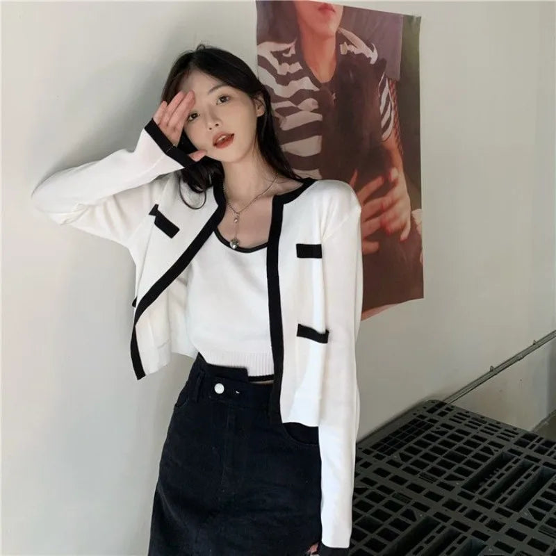 Halter Vest & Long Knit Cardigan – 2-Piece Street Look