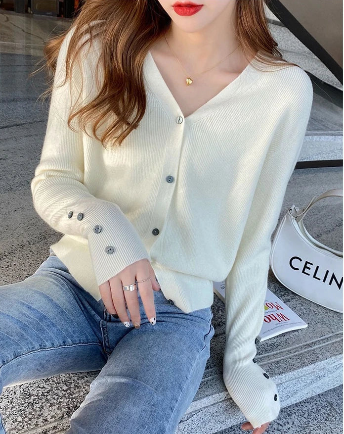 Versatile Knit V-Neck Cardigan – Autumn & Winter Slim Fit Top