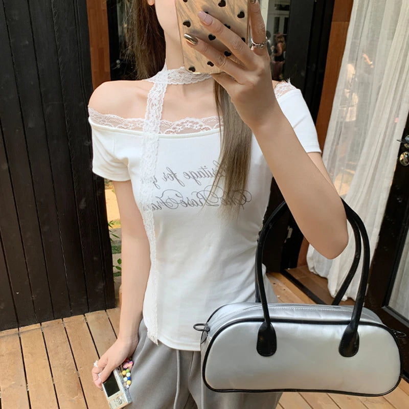 Lace Slash-Neck Off-Shoulder Slim Tee – Feminine & Flirty