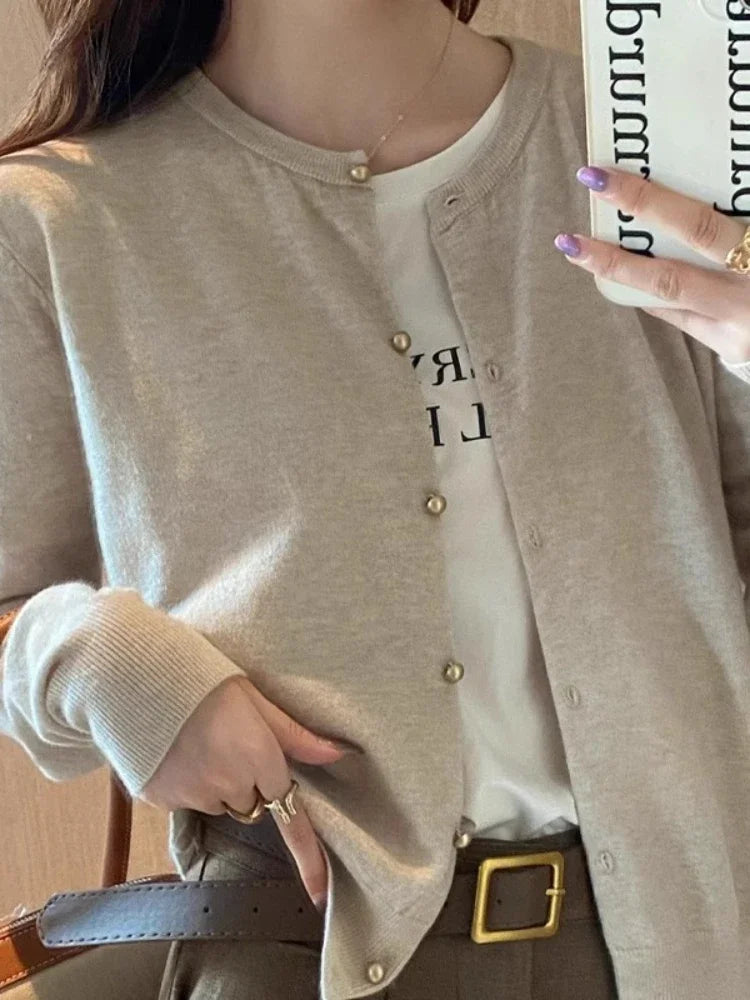 Classic O-Neck Knit Cardigan – Spring Casual