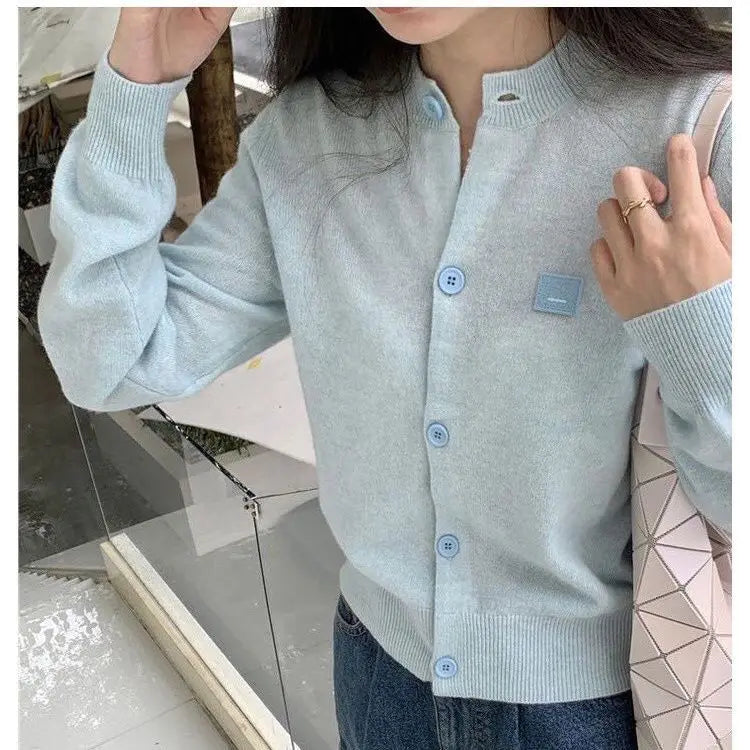 Slim Fit Long-Sleeve Cardigan – Chic & Colorful
