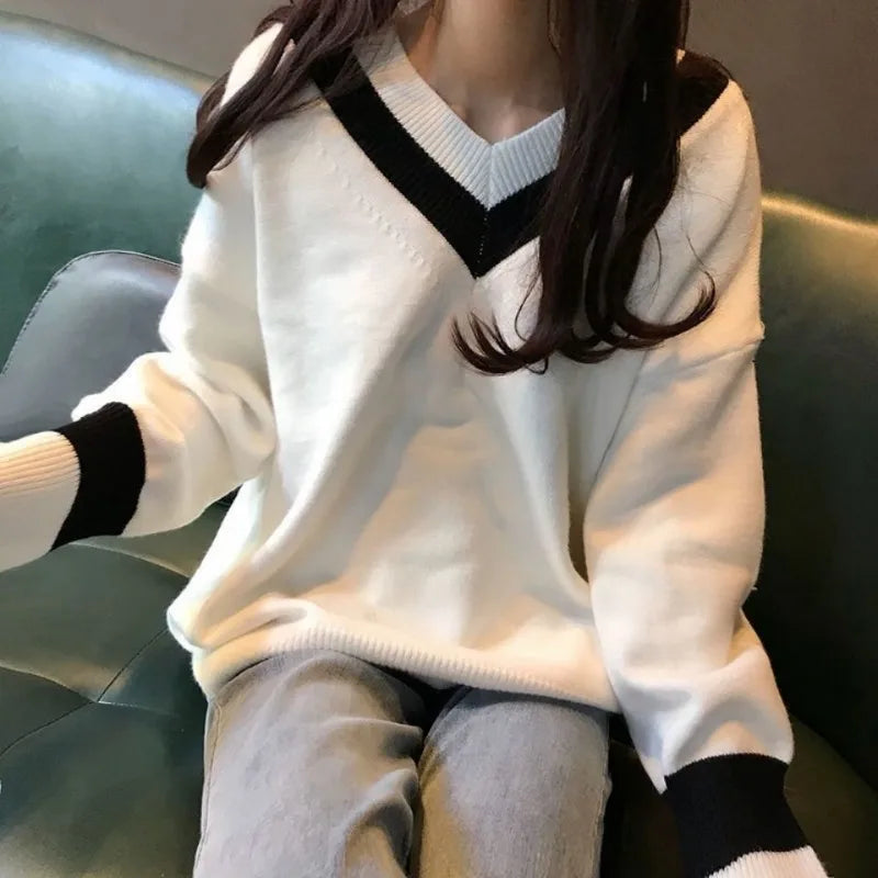 Patchwork Knit Sweater – V-Neck Long Sleeve Pullover